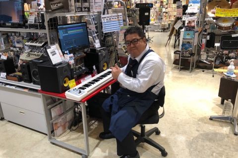 スタッフ写真 デジタル楽器全般、中古楽器 長岡
