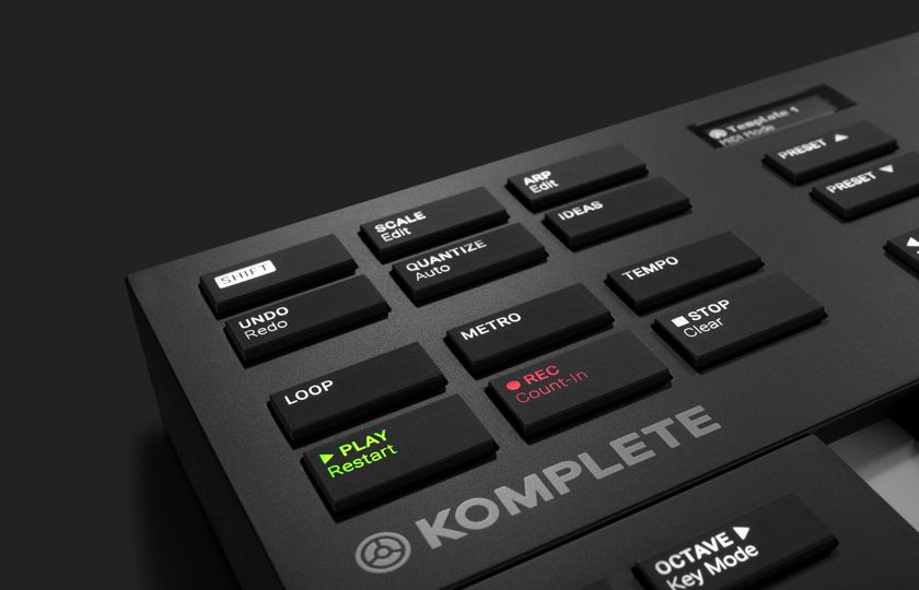 Komplete Kontrol M32 03