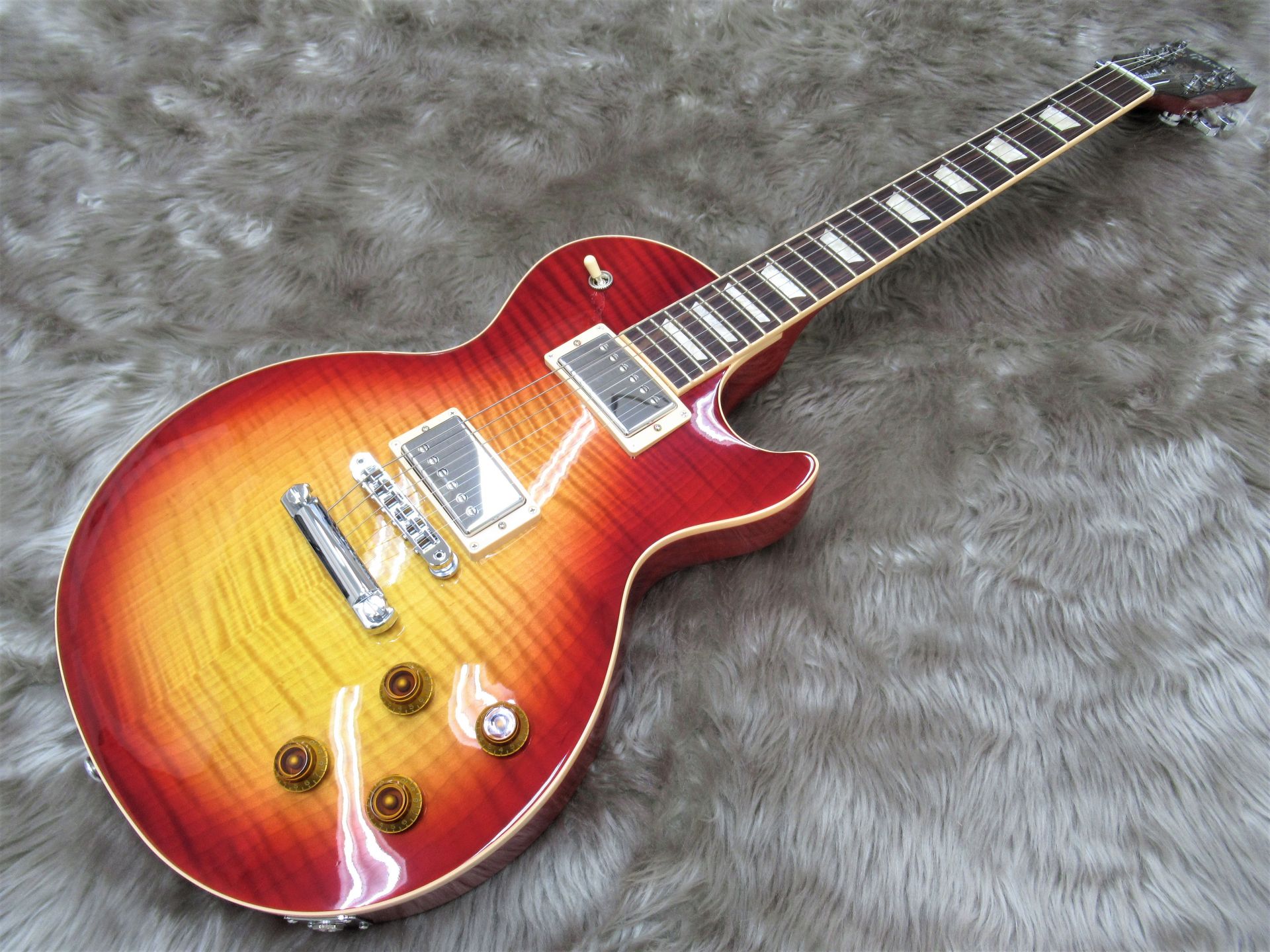 【エレキギター】Gibson LP Standard 2019入荷のご案内