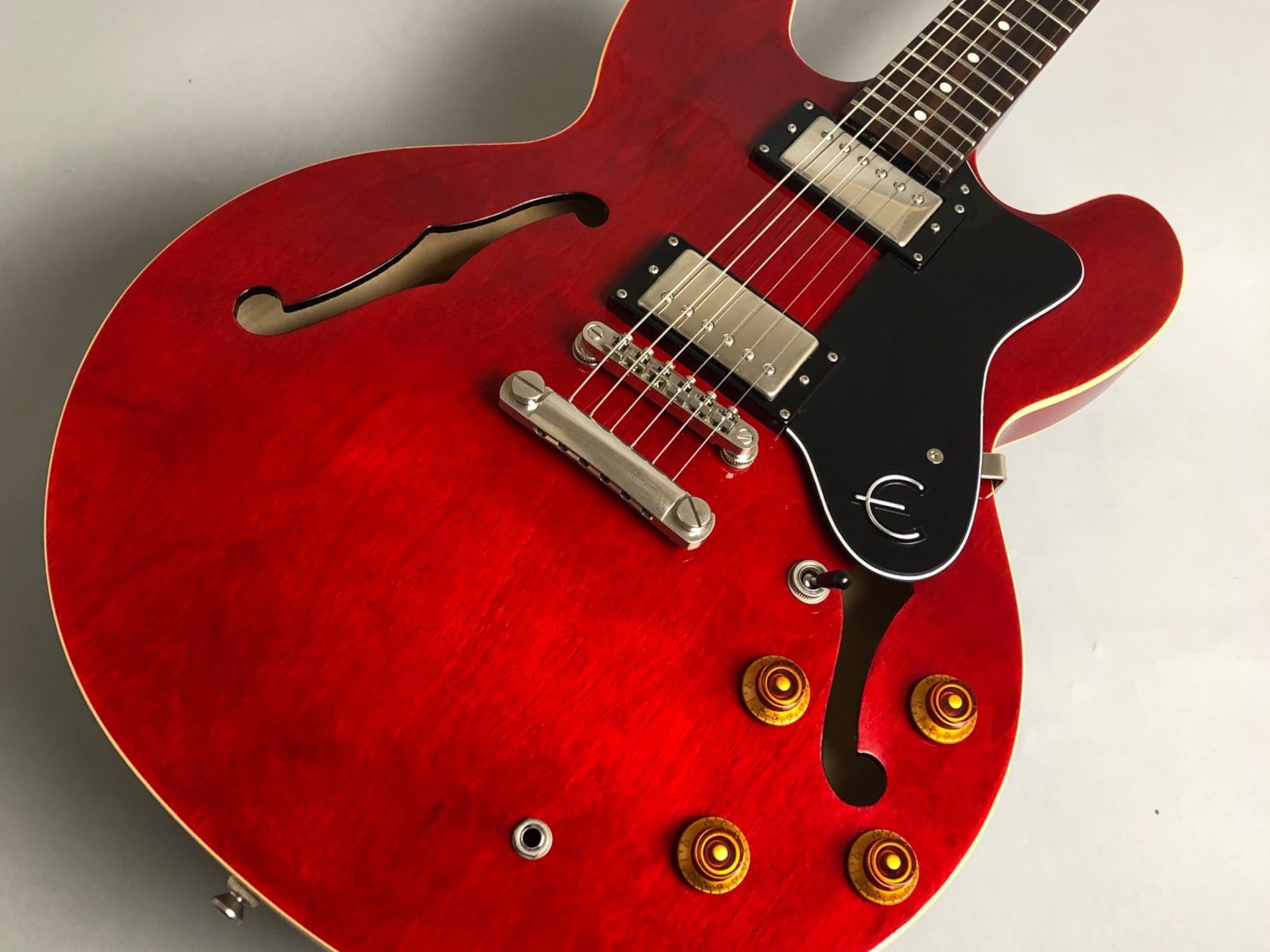 Epiphone Dot NTセミアコ　エレキギター　Marshallアンプ付き