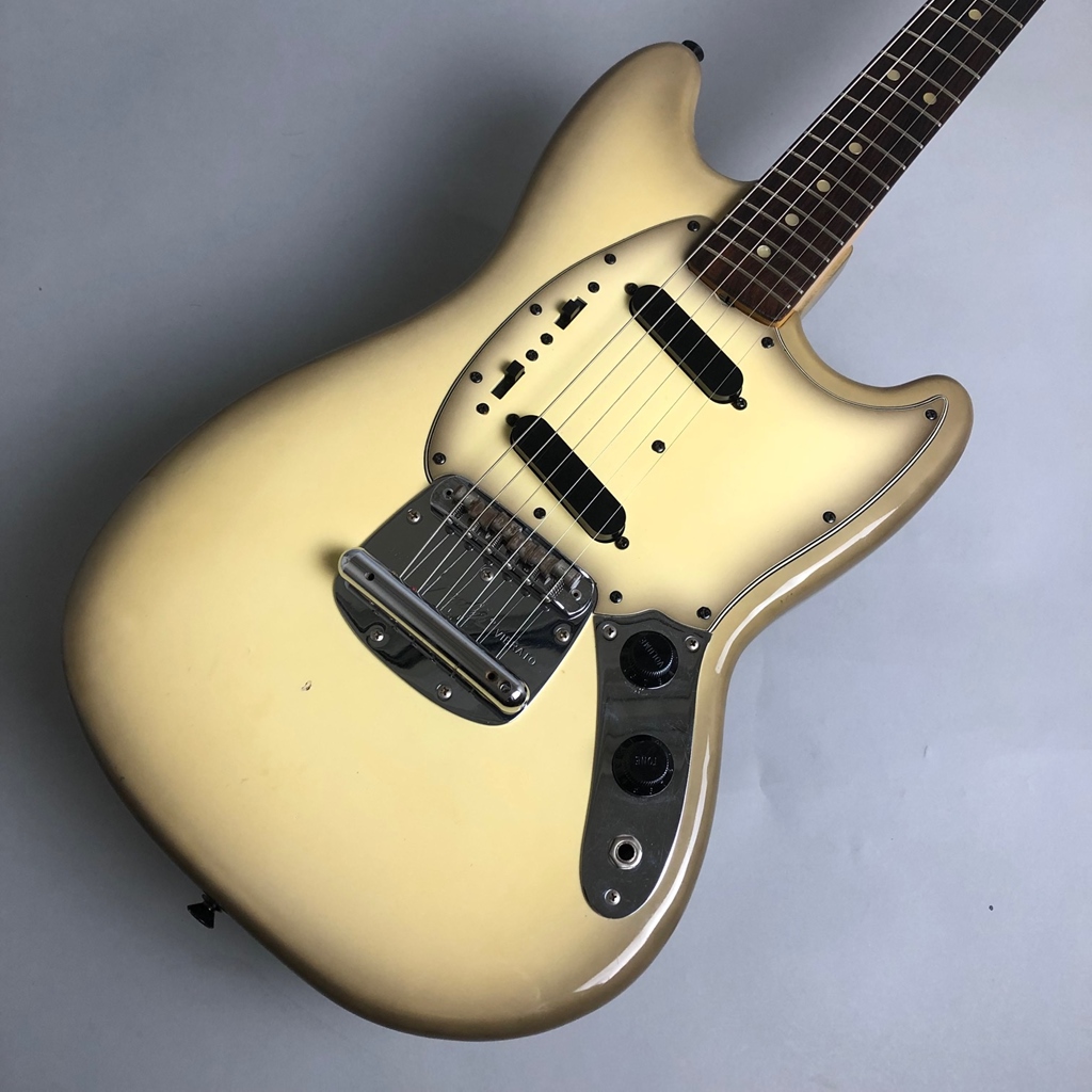 CONTENTS商品紹介中古楽器一覧担当商品紹介 70年代後半に製造されたFender USA製のMustangが中古で入荷!詳細は下記商品情報よりご確認ください! 中古楽器一覧 当店では多数の中古楽器を展示中!当店の中古在庫一覧はギタセレでご確認頂けます!一覧はこちら 担当 長岡(ながおか)