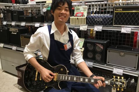 スタッフ写真 手島