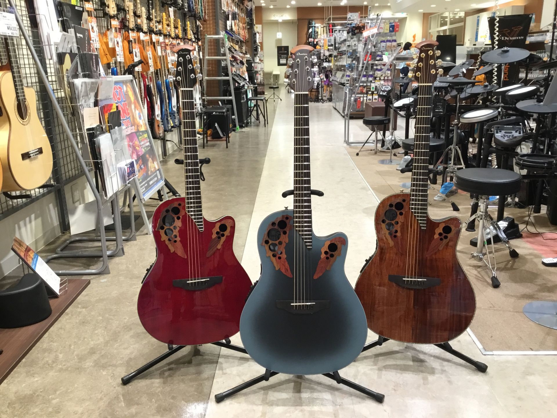 【アコースティックギター新着入荷情報】Ovation 3本 入荷しました！