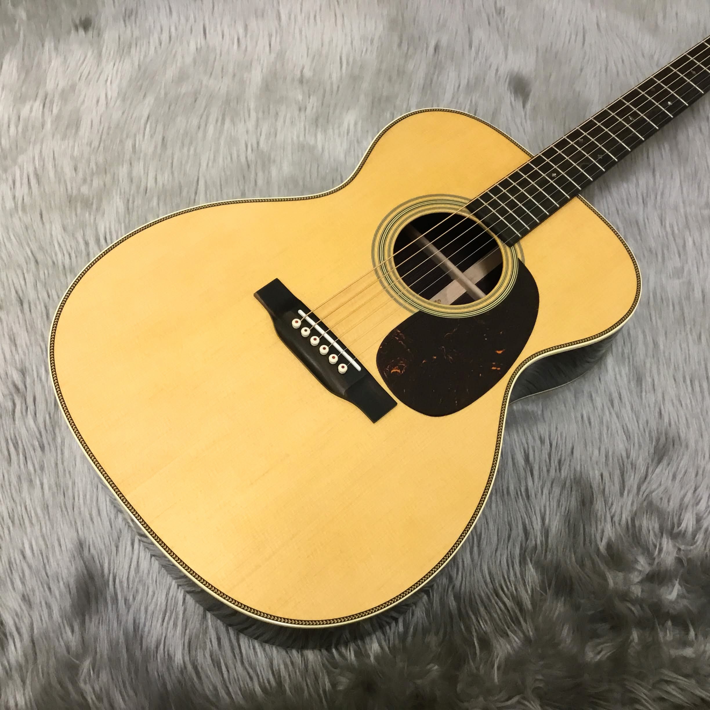 こんにちは！島村楽器ららぽーと甲子園店アコースティックギター担当の和田です！ 本日はMartin『000-28 Standard』が入荷しましたのでご紹介いたします！！！ ギターの詳細はこちらから♪