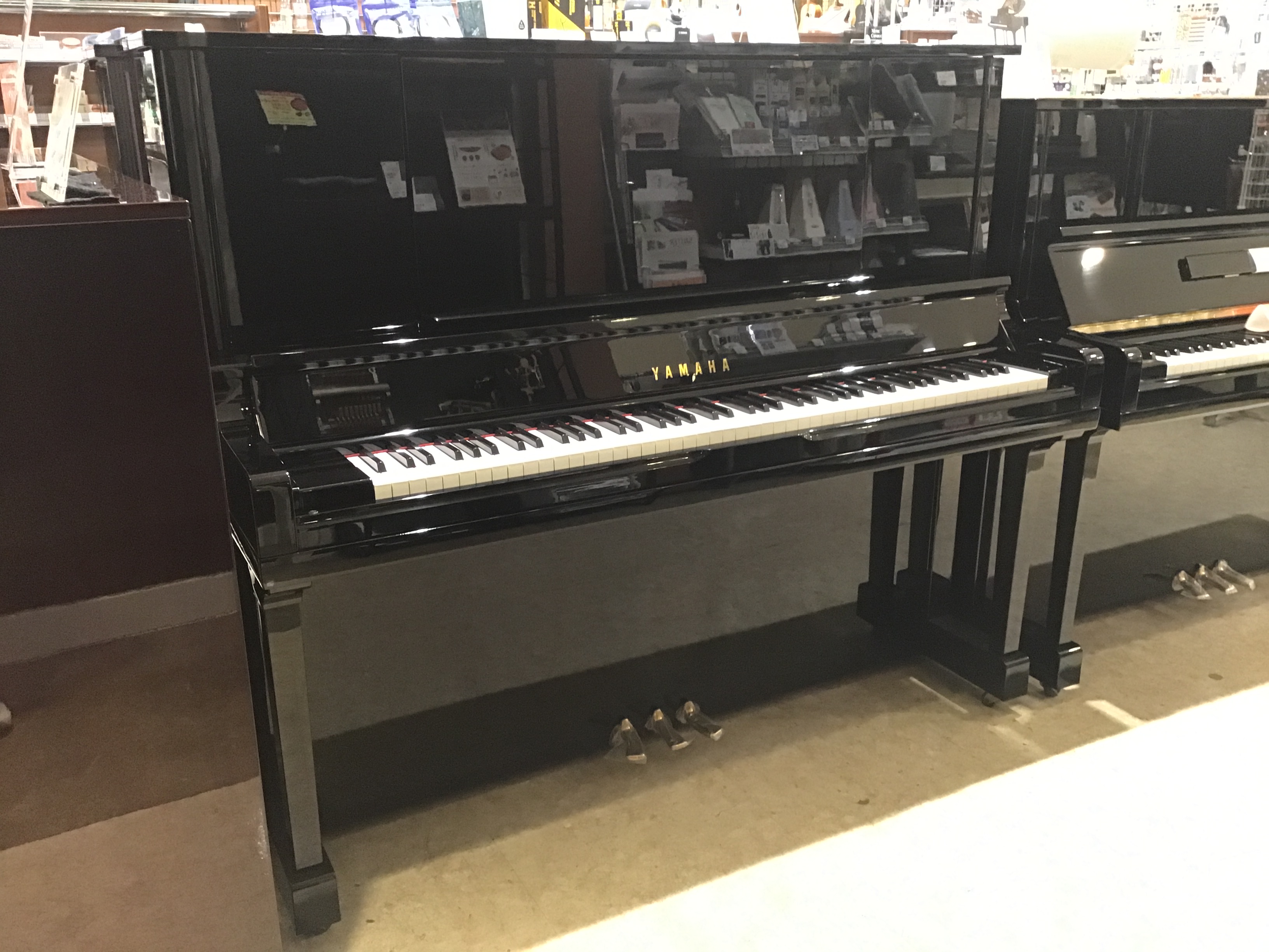 中古アップライトピアノUX30BL（1988年製）