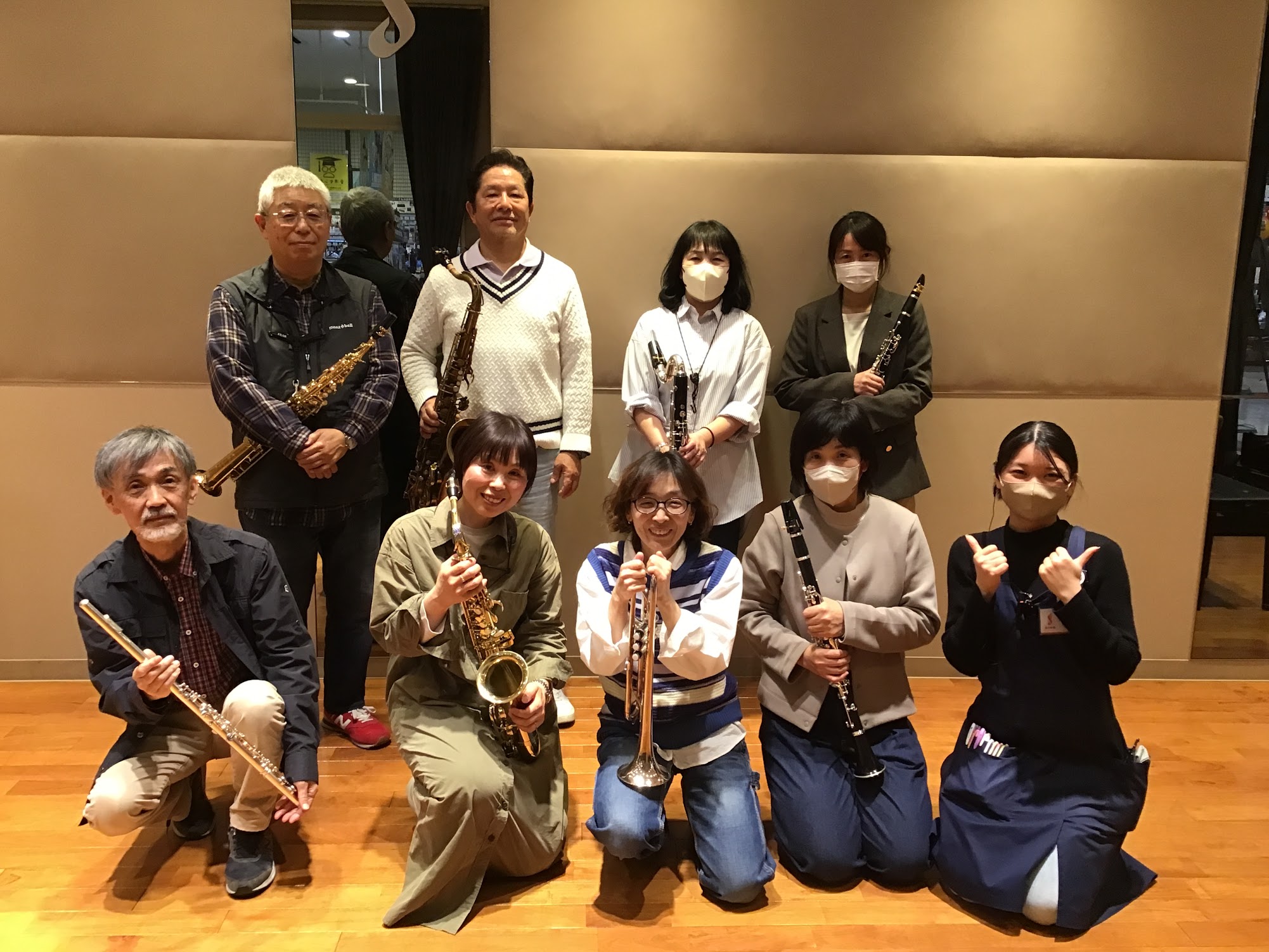 CONTENTSシマブラサークル開催しました！本日の練習メニュー概要シマブラとは？『オトナカマ』登録で、ららぽーと甲子園店のイベント情報を受け取れます♪お問い合わせシマブラサークル開催しました！ 皆さま、こんにちは。管楽器担当の西本です！シマブラサークルを4/13に開催いたしました。 今回は参加人数 […]