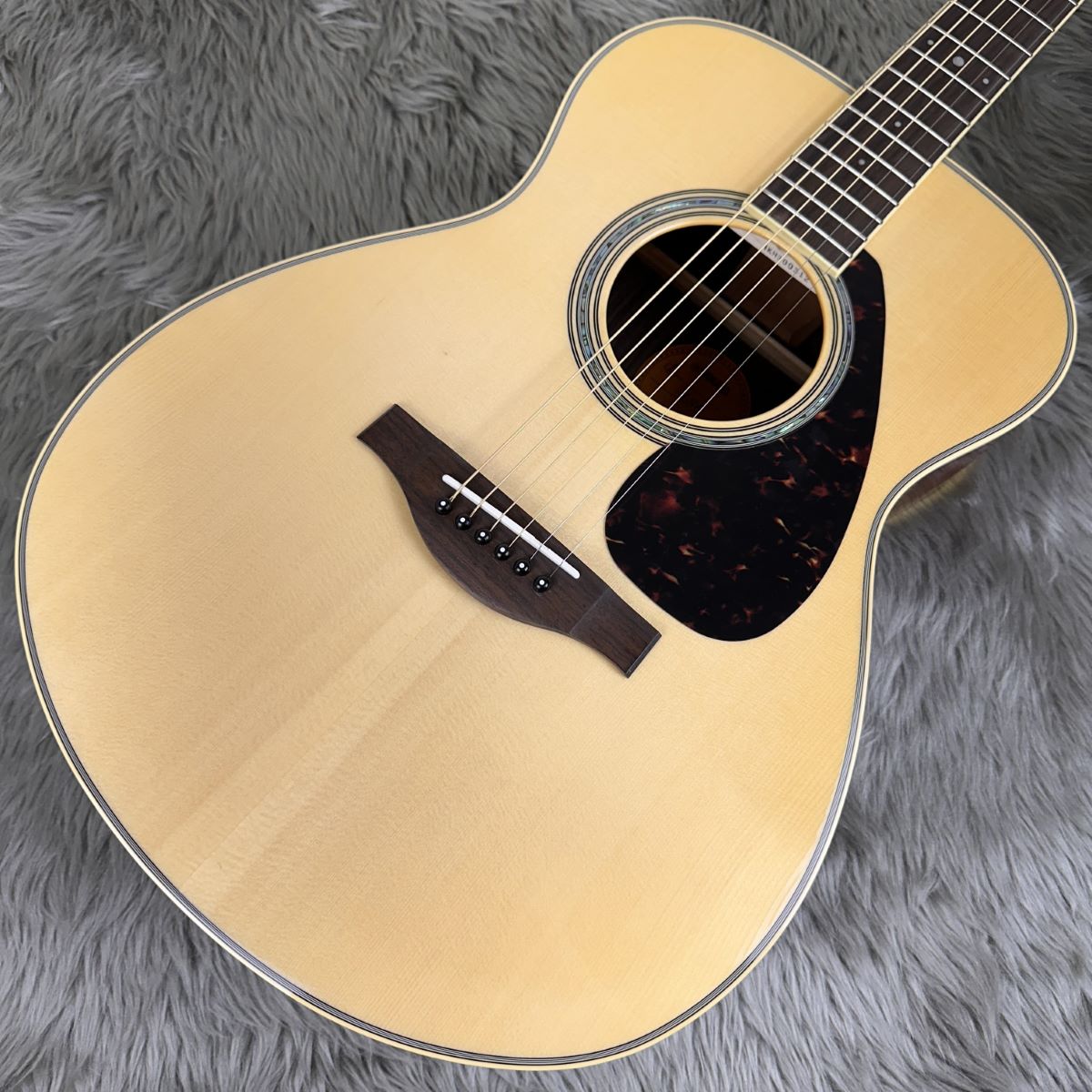 YAMAHA エレアコギターLS6 ARE