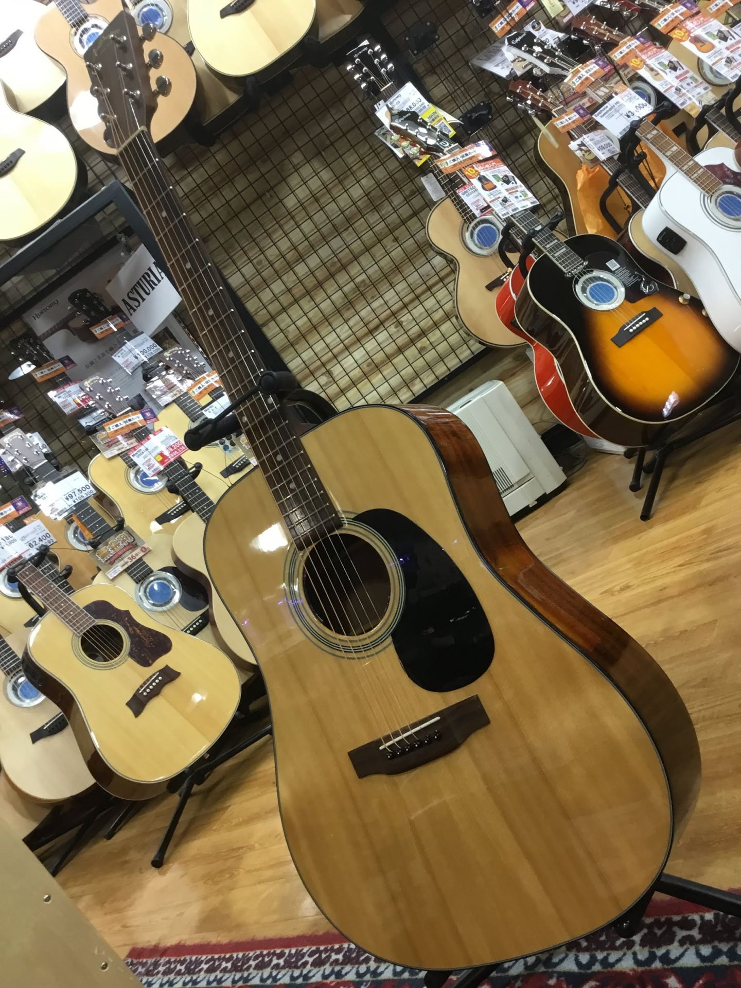 ピックアップを取り付けるなら今がチャンス L R Baggs取付キャンペーン実施中 三宮オーパ店 店舗情報 島村楽器