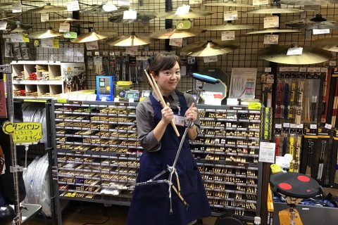 スタッフ写真 ドラムアドバイザー 大倉 舞子