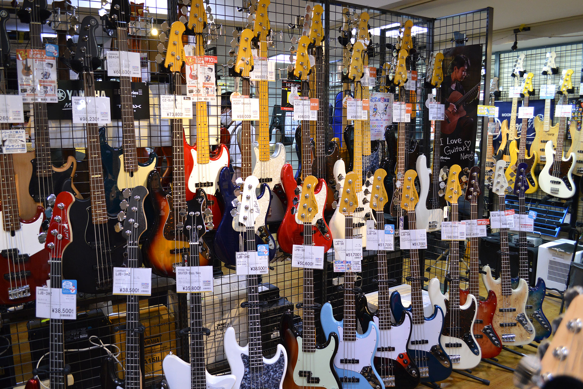 ===Top=== [http://www.digimart.net/shop/5052/::title=] [https://guitarsele.com/ec/Facet?6_real_store=114::title=] *神戸三宮センター街 三宮オーパ5階の当店から、オススメ商品の情報をWe […]