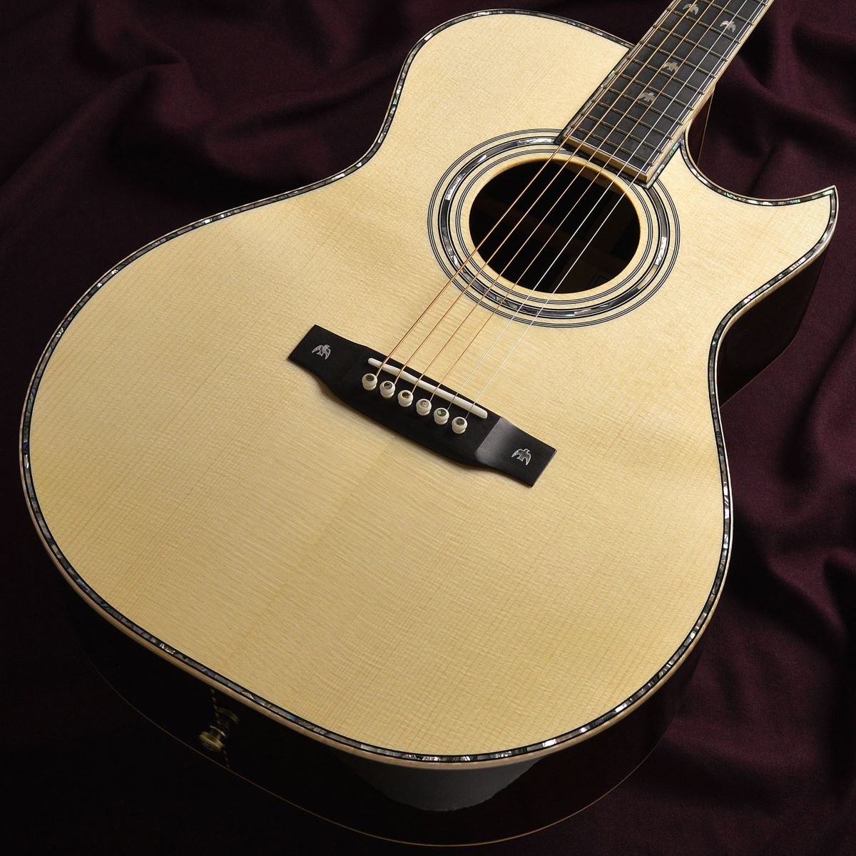 Fonzo GuitarV-33S SJ Florentine Cutaway 