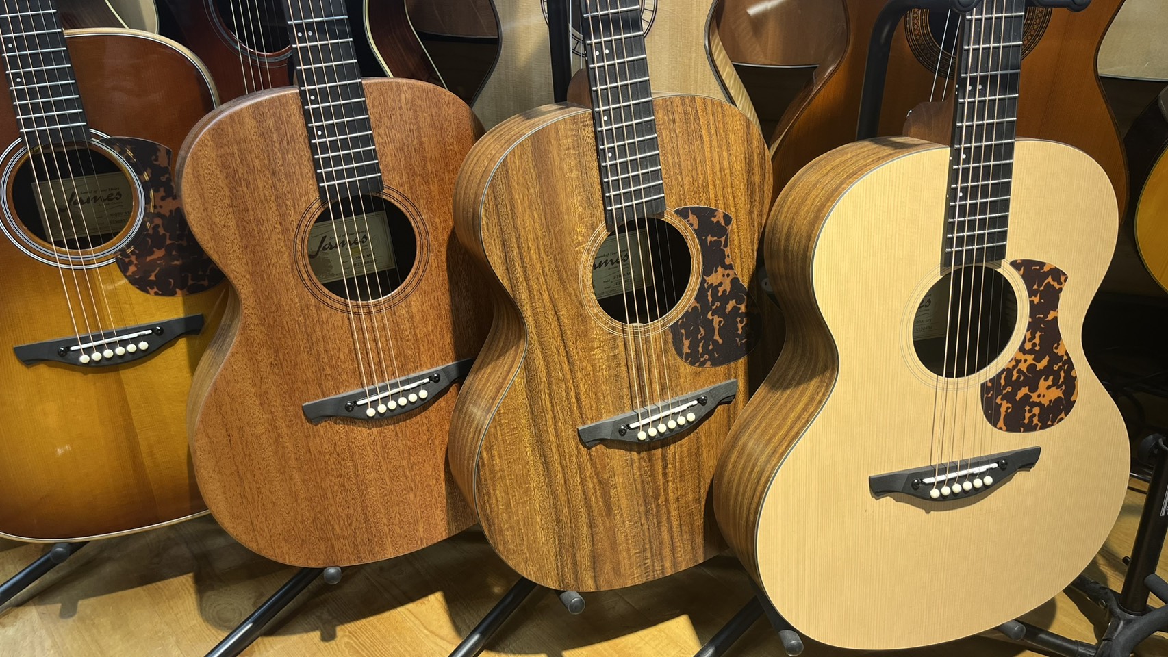 CONTENTSギターを習うならここ！三宮オーパ店ギター教室のご紹介ギター科　講師紹介レッスン概要体験レッスンについてレッスンに関してのQ&A楽器選びもお任せください！お問い合わせはこちらギターを習うならここ！三宮オーパ店ギター教室のご紹介 三宮駅から徒歩7分！駅チカ教室でギターが習えます！学校帰り [&hellip;]