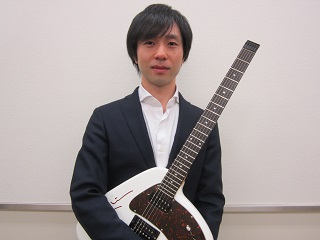 **杉山　健太郎（杉山　健太郎） [http://www.shimamura.co.jp/lesson/course/electricguitar/::title=エレキギター教室について]]][http://www.shimamura.co.jp/lesson/course/acousticgui […]