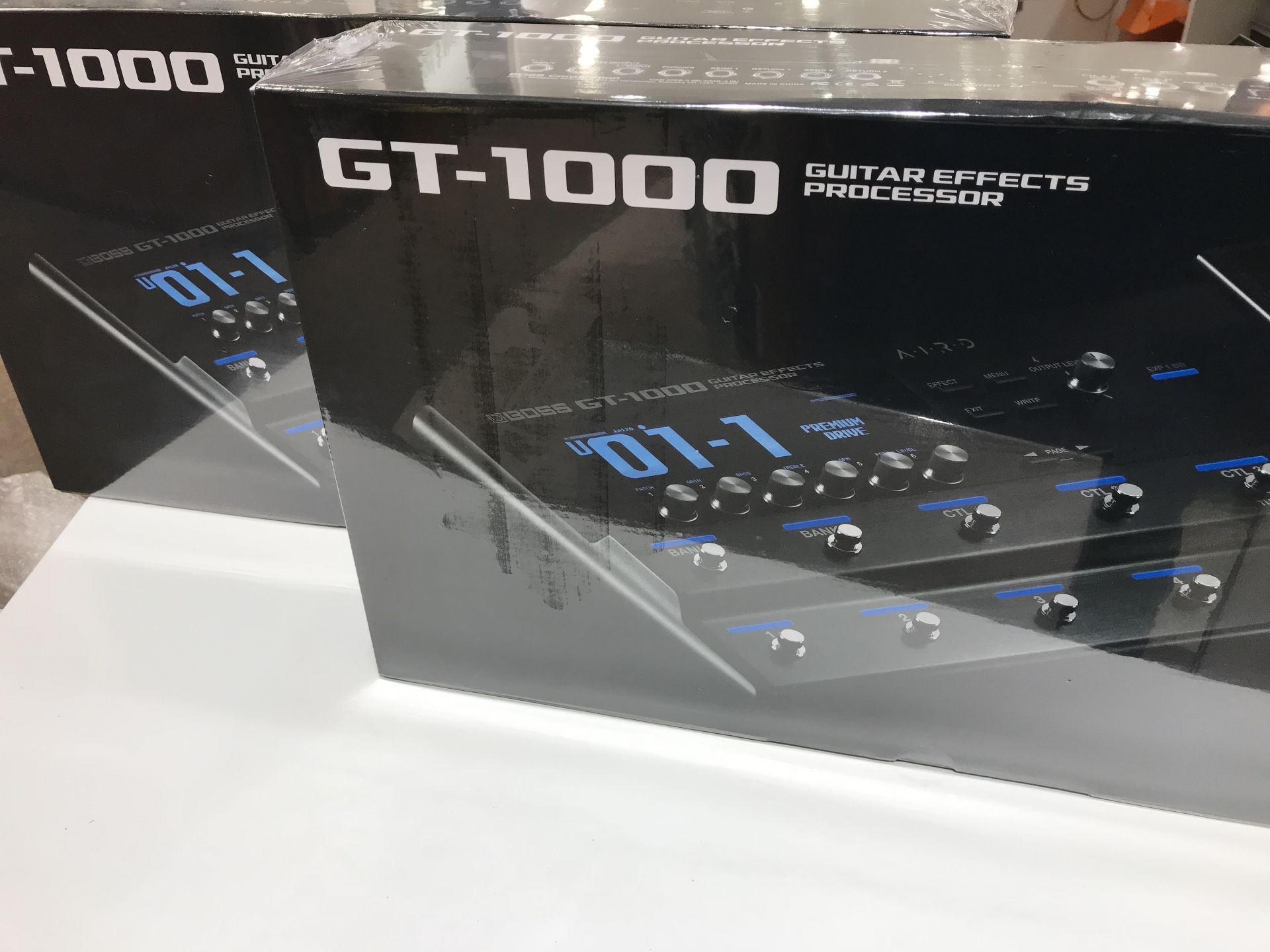 BOSS 【GT-1000】ご予約受付中！！