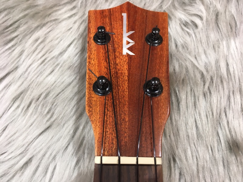 入荷情報】KAMAKA直筆サイン入りウクレレ、待望の入荷！｜島村