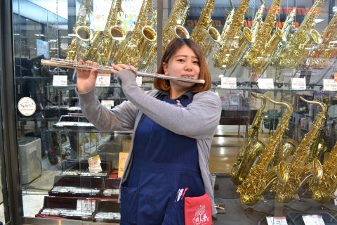 スタッフ写真 管楽器メンテナンス 髙木