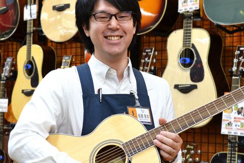 スタッフ写真 店長 佐藤