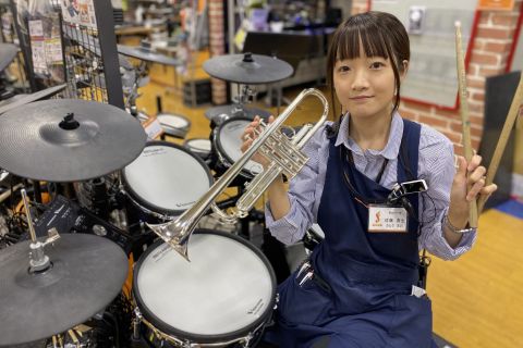 スタッフ写真 ドラムアドバイザー、管楽器 佐藤