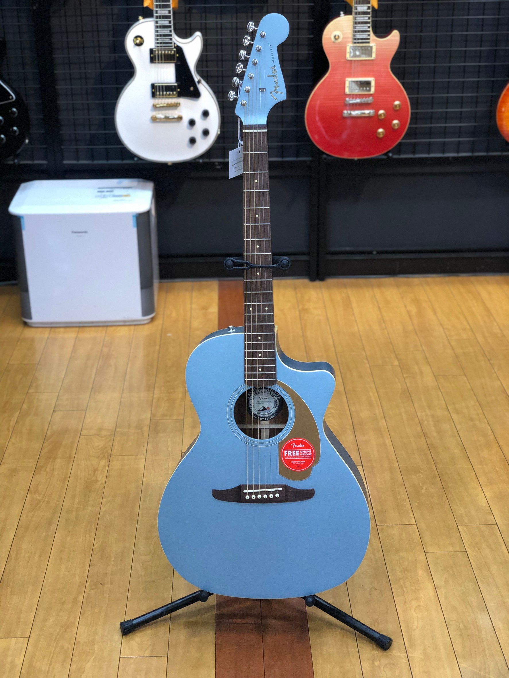 【アコースティックギター】Fender/Newporter Player 入荷しました！