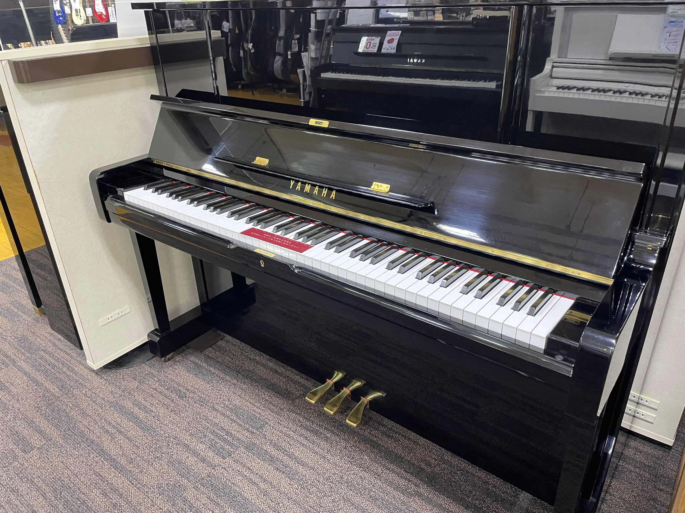 アップライトピアノ(YAMAHA)UX1