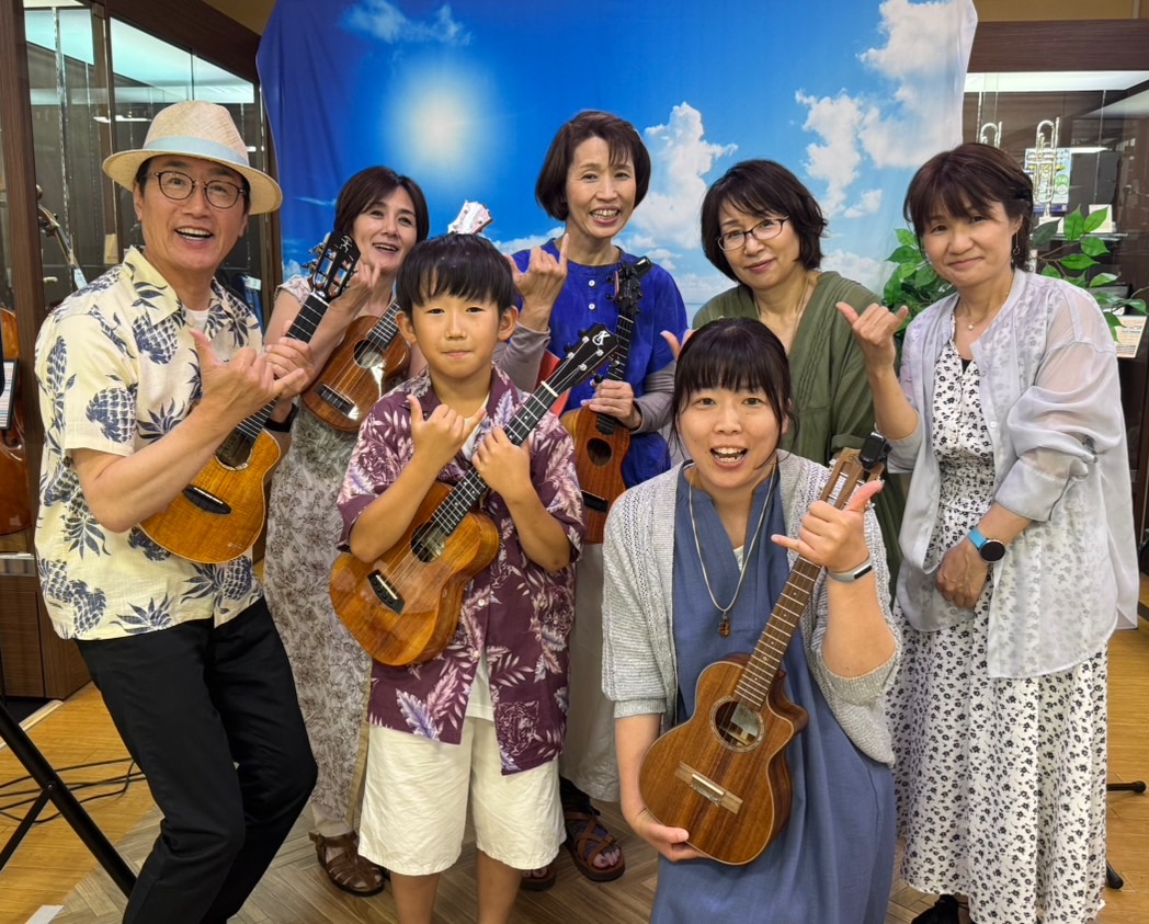 こんにちは！ウクレレ担当の斎須です☆ 昨年も開催したウクレレ好きの皆さんによるライブイベント「こおりやまウクレレオープンマイク」今年も開催しました！！小学生から大人の方まで、年齢・ジャンル問わず、6組の皆さんにご出演頂きました！色々な演奏が聞けて、とても楽しい時間でしたね♪観覧のお客様もたくさんご来 […]