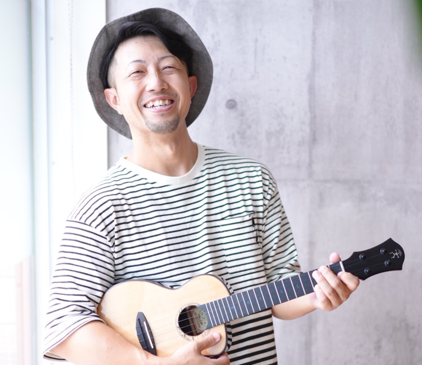 多くのお問い合わせをいただいておりましたウクレレ教室が郡山アティ店で開講いたしました！ 体験レッスンの受付中です。一緒にウクレレの演奏・音色を楽しみましょう♪ CONTENTS講師紹介コース概要音楽を一緒に楽しみましょう！お問合せ講師紹介 ウクレレ講師：金子　祐輝(かねこ　ゆうき) 講師プロフィール […]