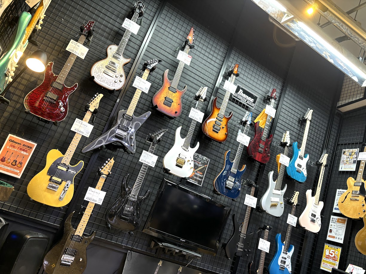 CONTENTS普段店に並ばない轟音ギター達を多数展示します！！開催日展示メーカープレゼントもご用意！お問合せ普段店に並ばない轟音ギター達を多数展示します！！ 郡山アティ店・エレキギター担当の佐々木(ささき)です！今回はふだん店頭ではなかなか出会えないハードロック・ヘヴィメタル系のギターを集めました […]
