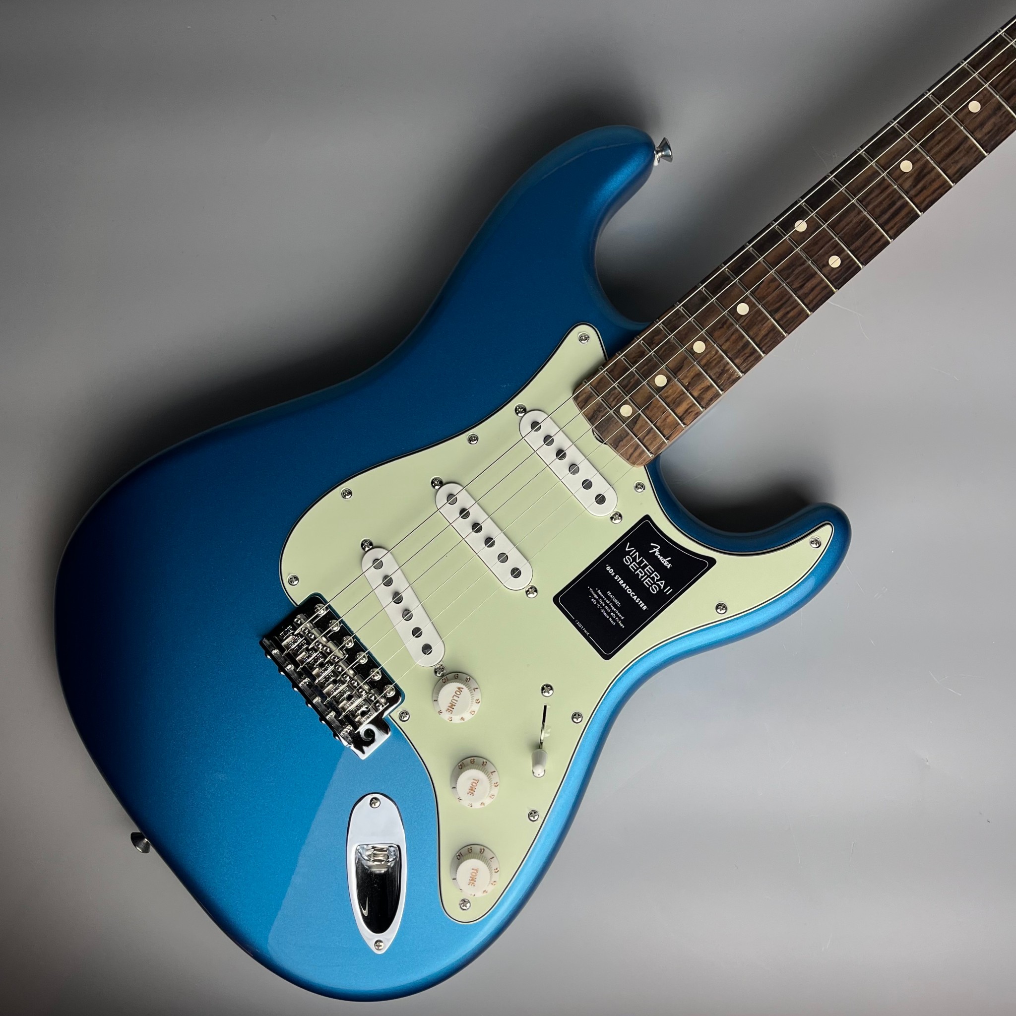 FENDERVintera II '60s Stratocaster Lake Placid Blue