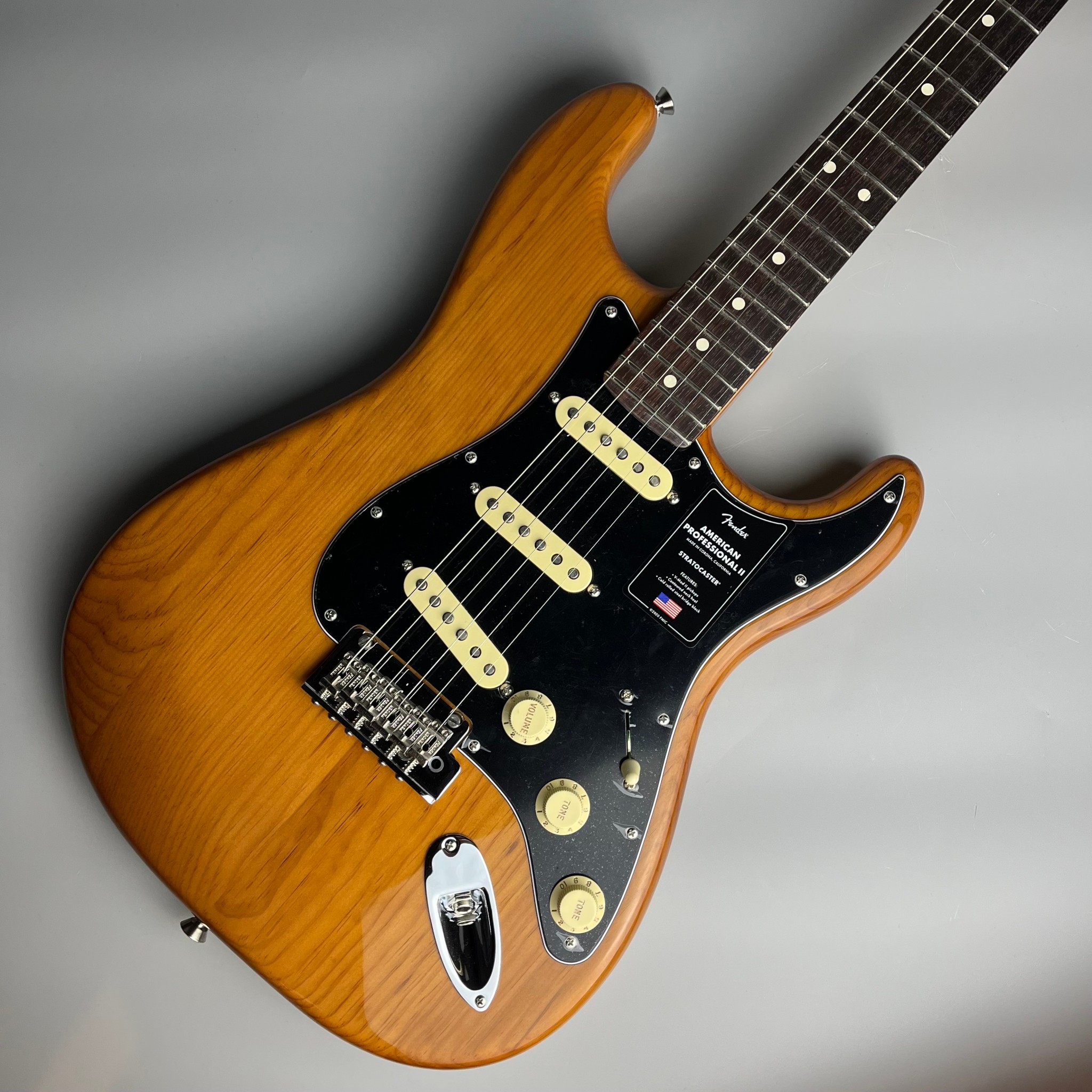 FENDERAmerican Professional II Stratocaster Rosewood Fingerboard Roasted Pine