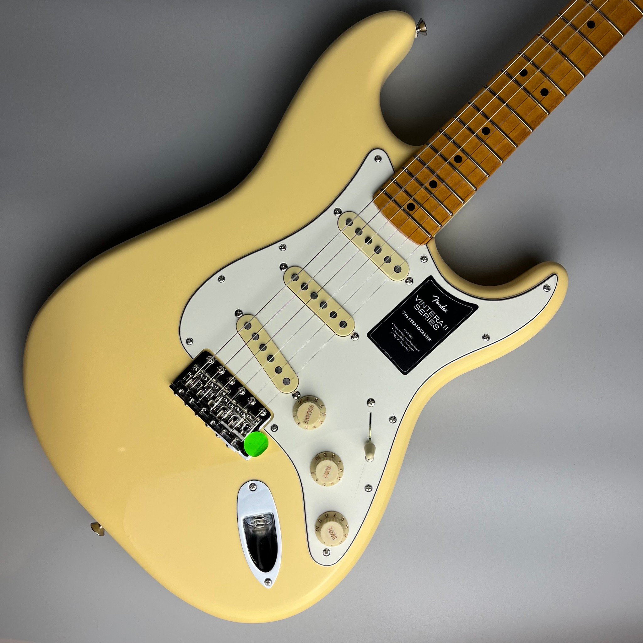 FENDERVintera II '70s Stratocaster Vintage White