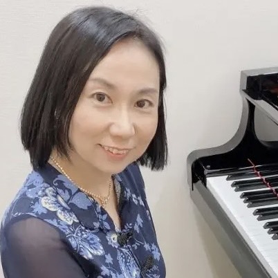 ピアノ科・幼児の基礎音楽科・ソルフェージュ科：渡邊 尚子(わたなべ なおこ)