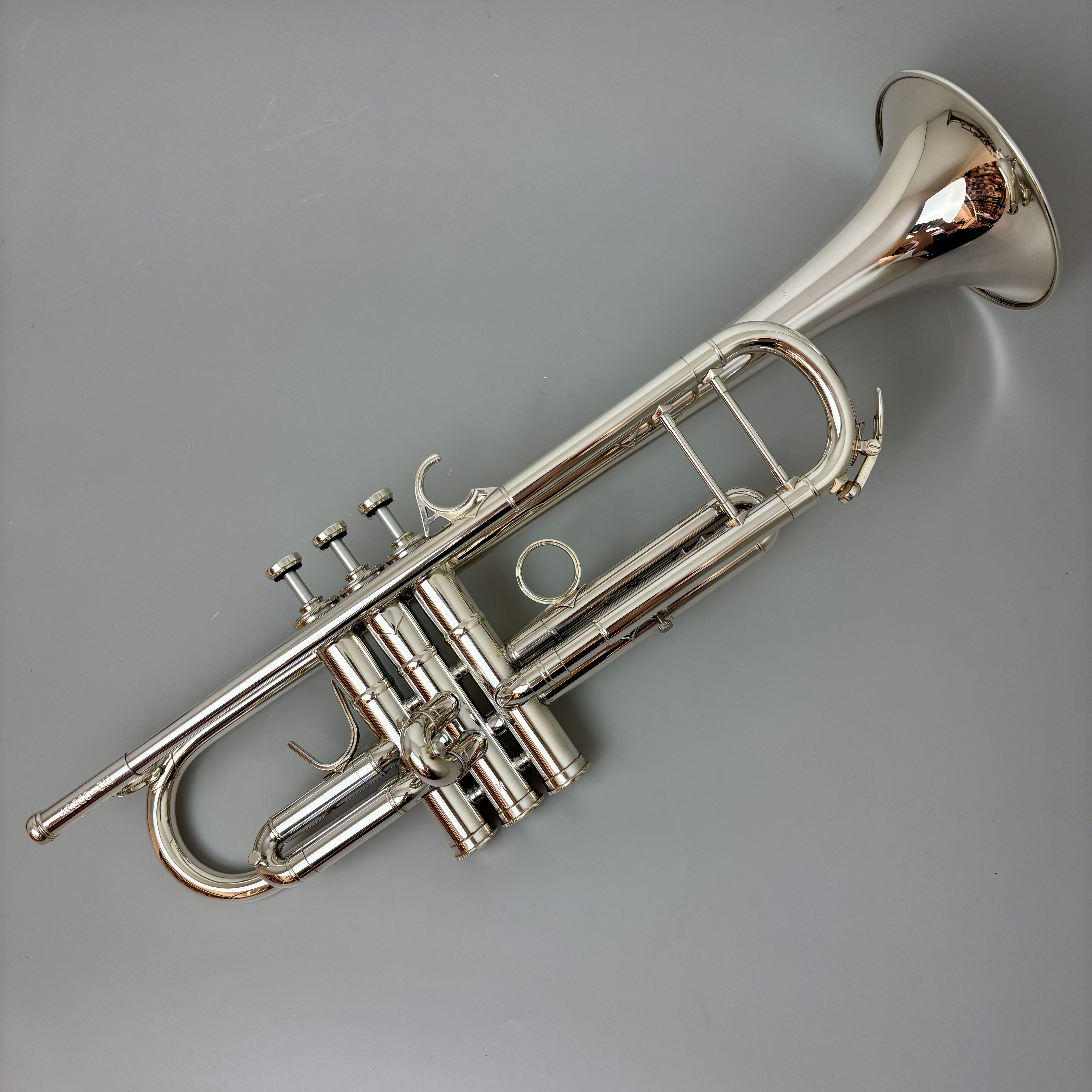 クルトワAC335 CONFLUENCE