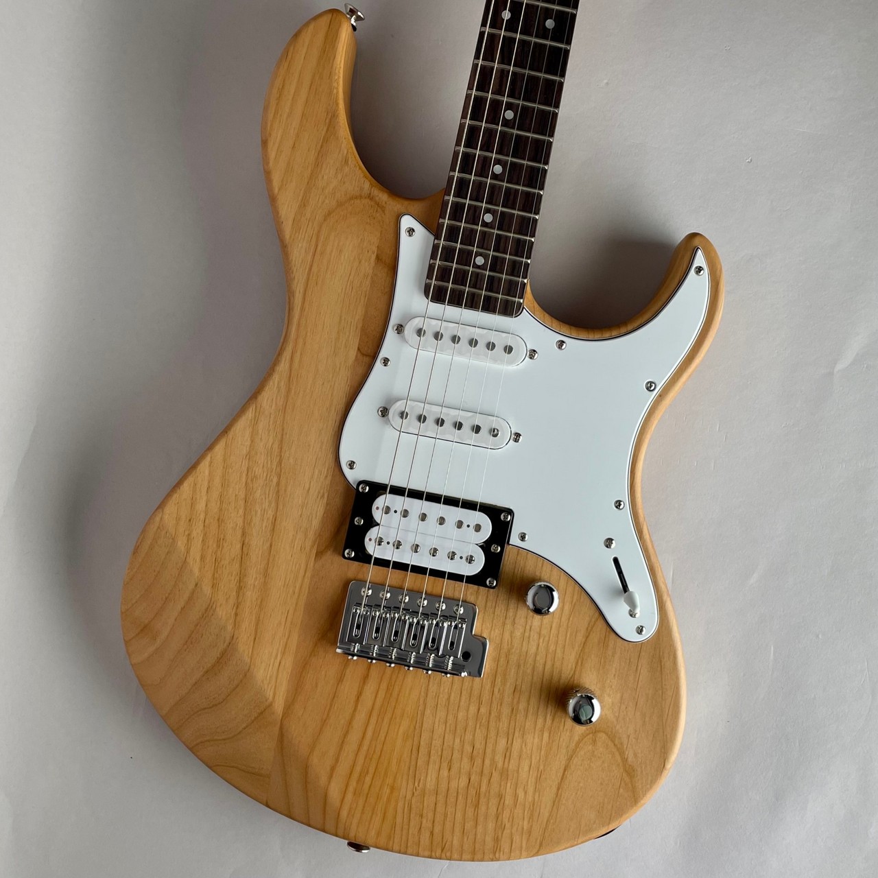 YAMAHAPACIFICA112V YNS