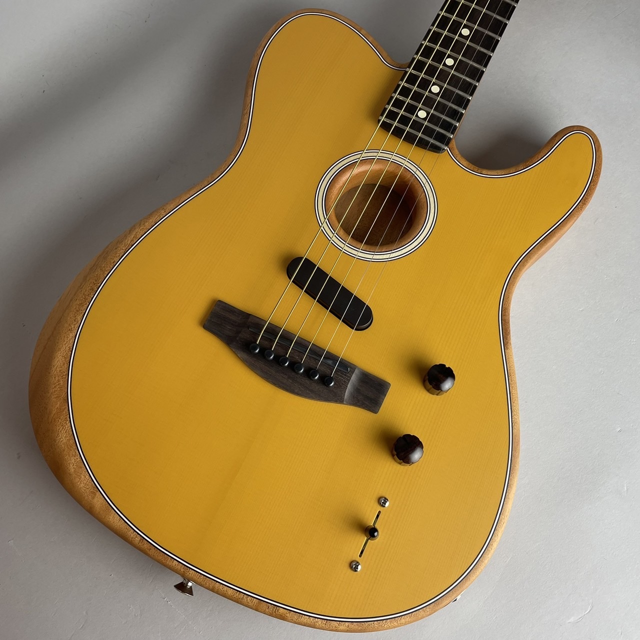 Fender（フェンダー）Acoustasonic Player Telecaster Butterscotch Blonde