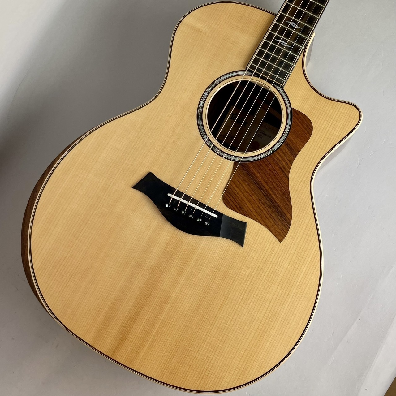 Taylor(テイラー)814ce V-Class