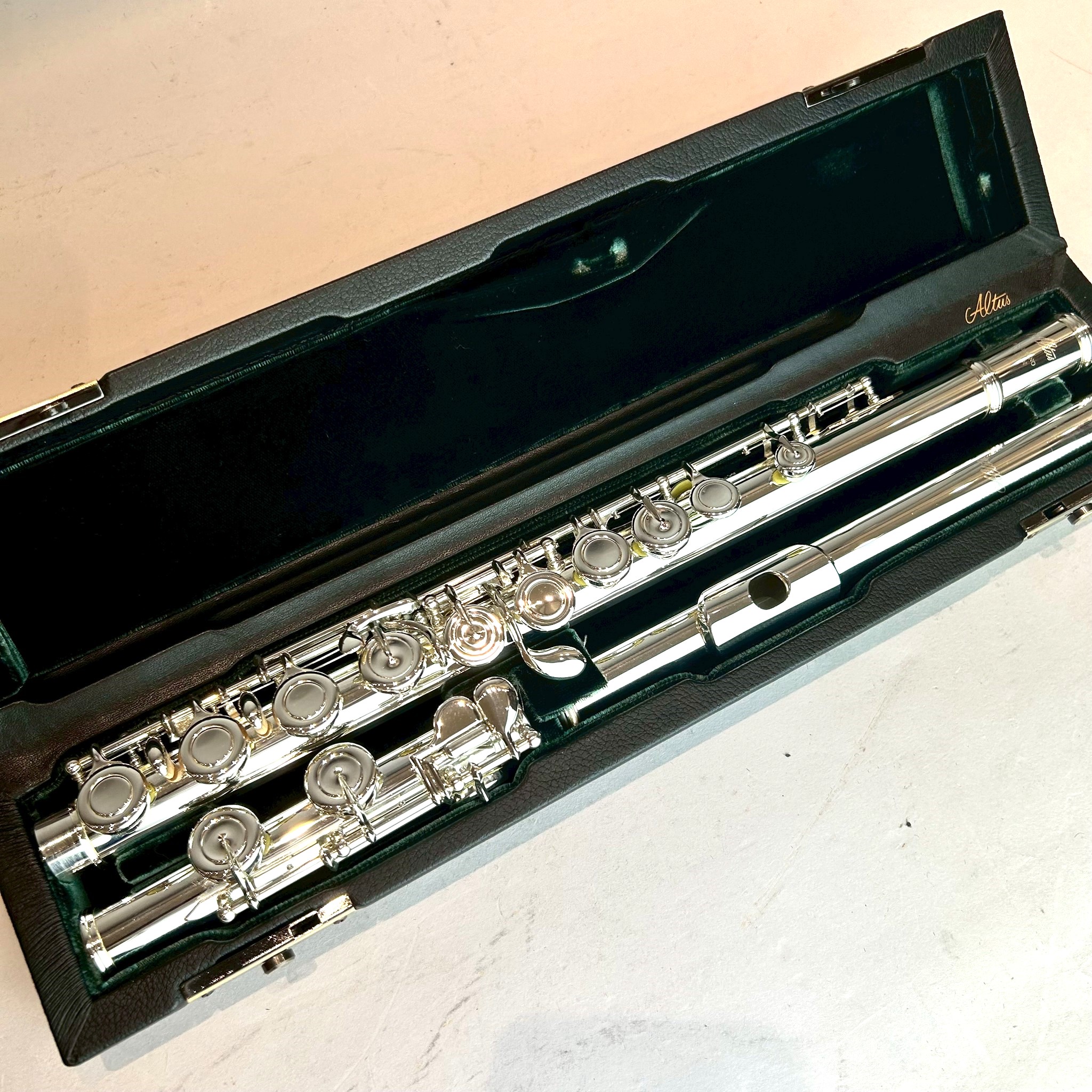 管体銀製モデルA10E