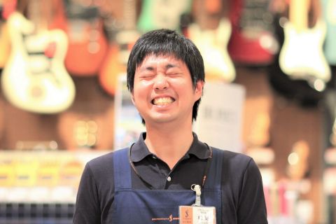 スタッフ写真 音楽教室・ヴァイオリン・和楽器 松岡