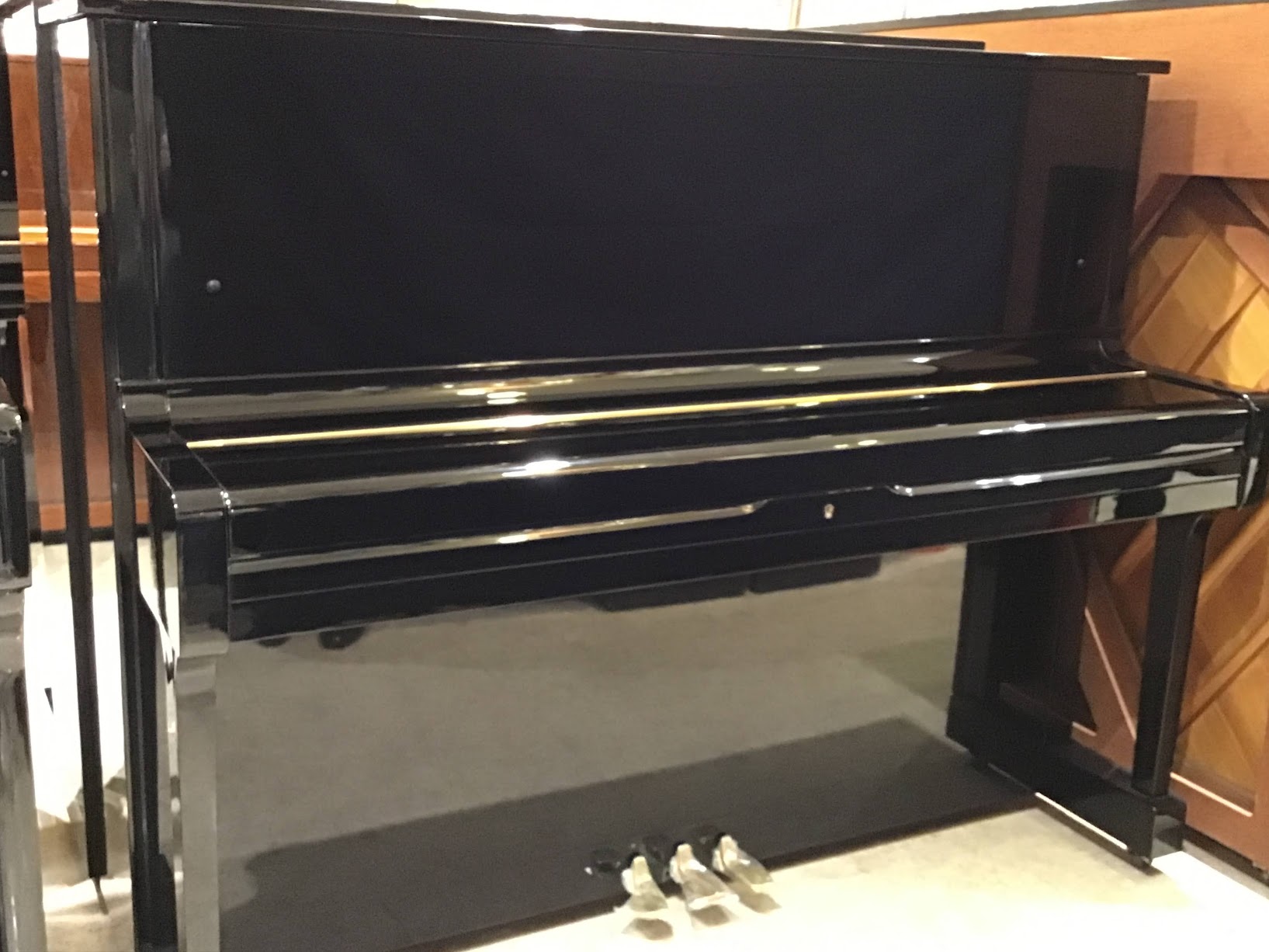 アップライトピアノ/中古YAMAHA U1H