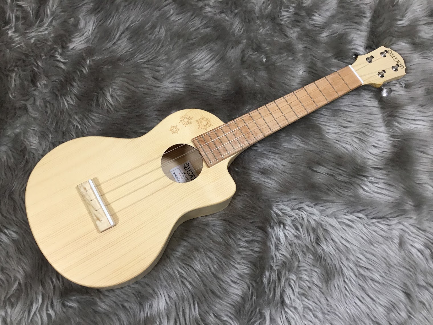 コンサートウクレレQUIAM Througneck SL-C1