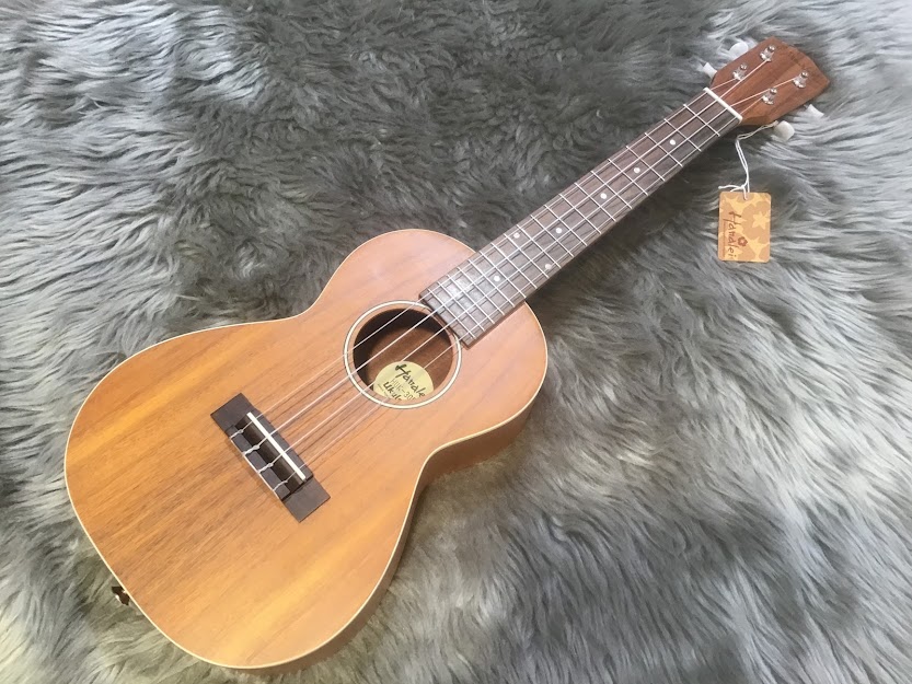 コンサートウクレレHanalei HUK-300C