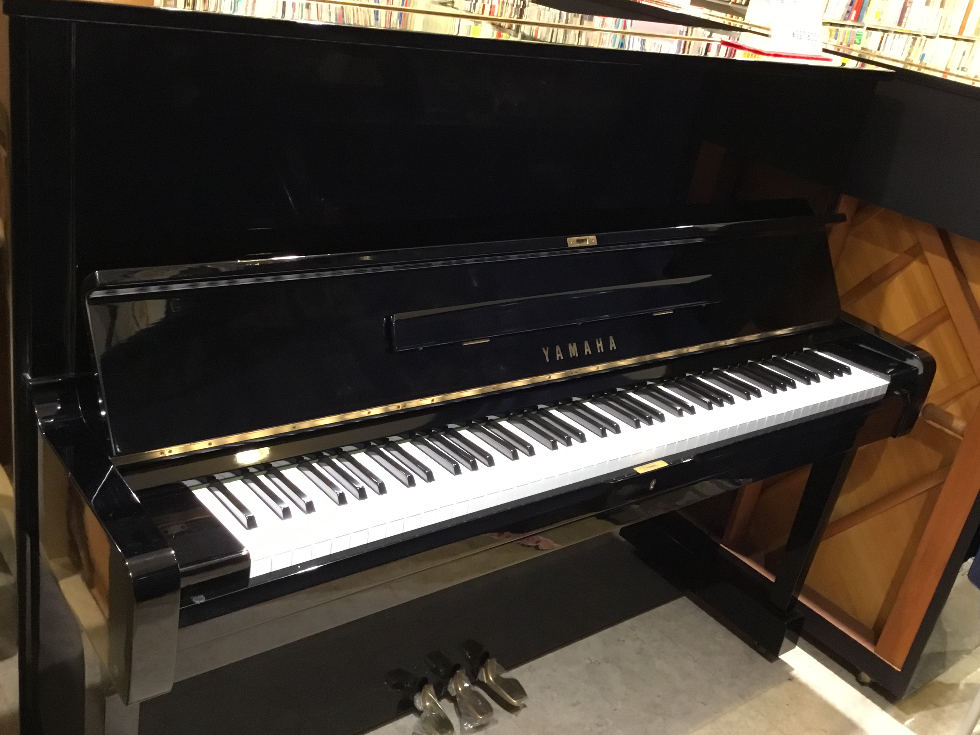 アップライトピアノ/中古YAMAHA U1H