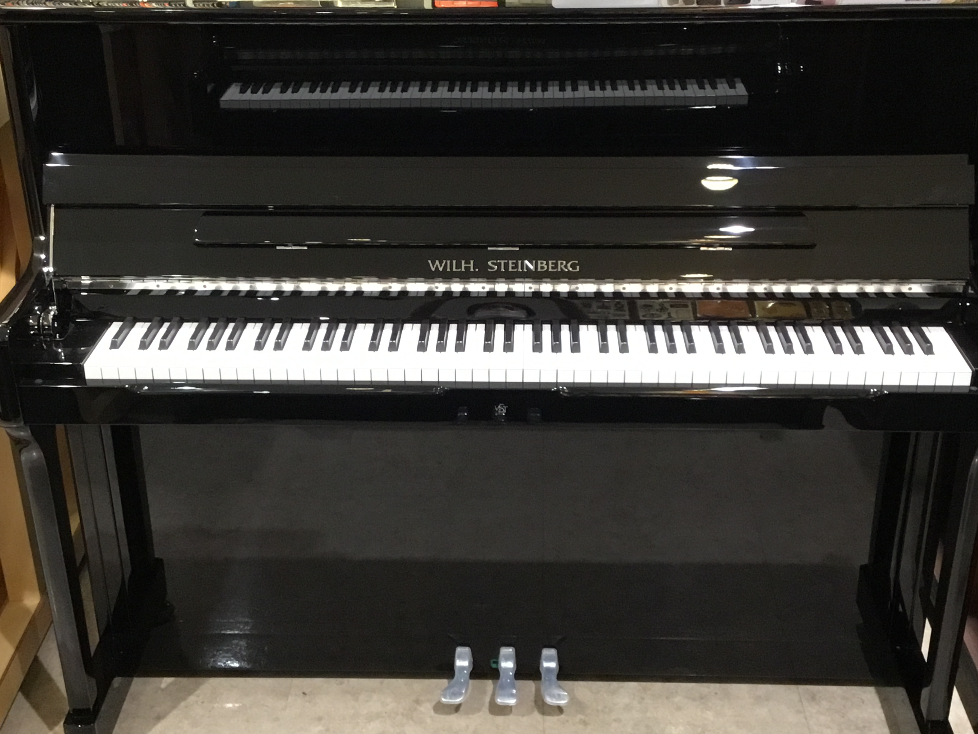 アップライトピアノ/新品STEINBERG　AT23DCL