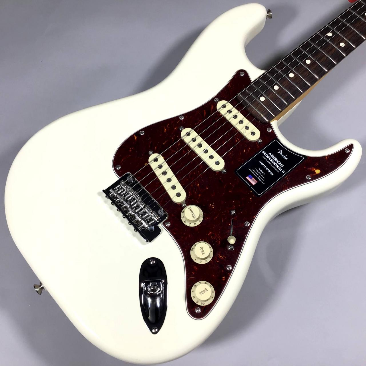 FenderAMERICAN PROFESSIONAL II STRATOCASTER Olympic White