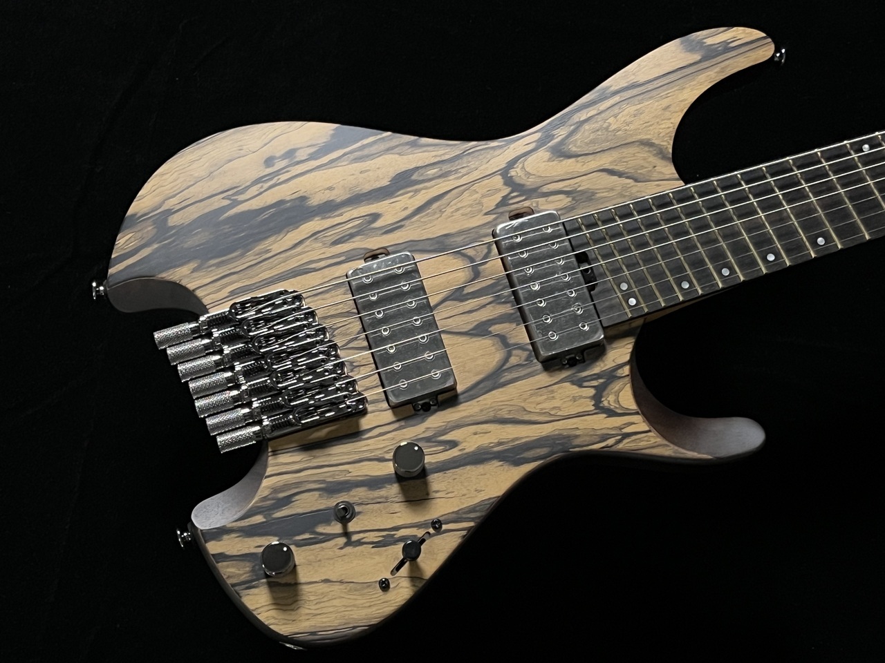 IbanezQX527PE【限定モデル】【Pale Moon Ebony Top】