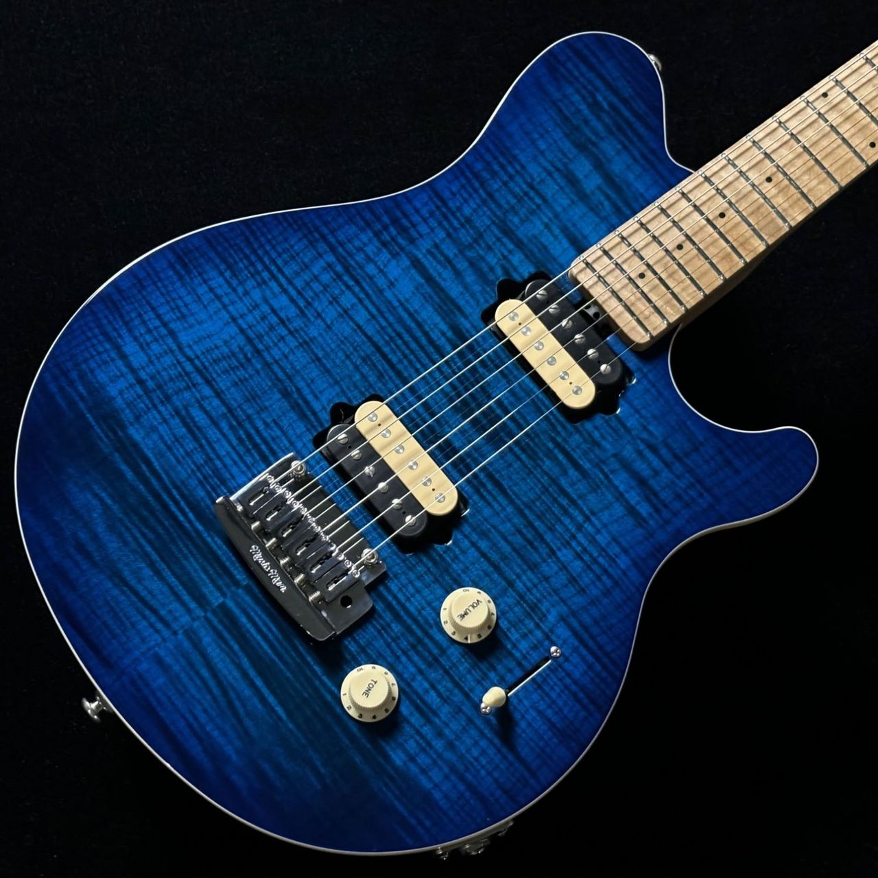 MUSICMANAxis Super Sport Balboa Blue Flame