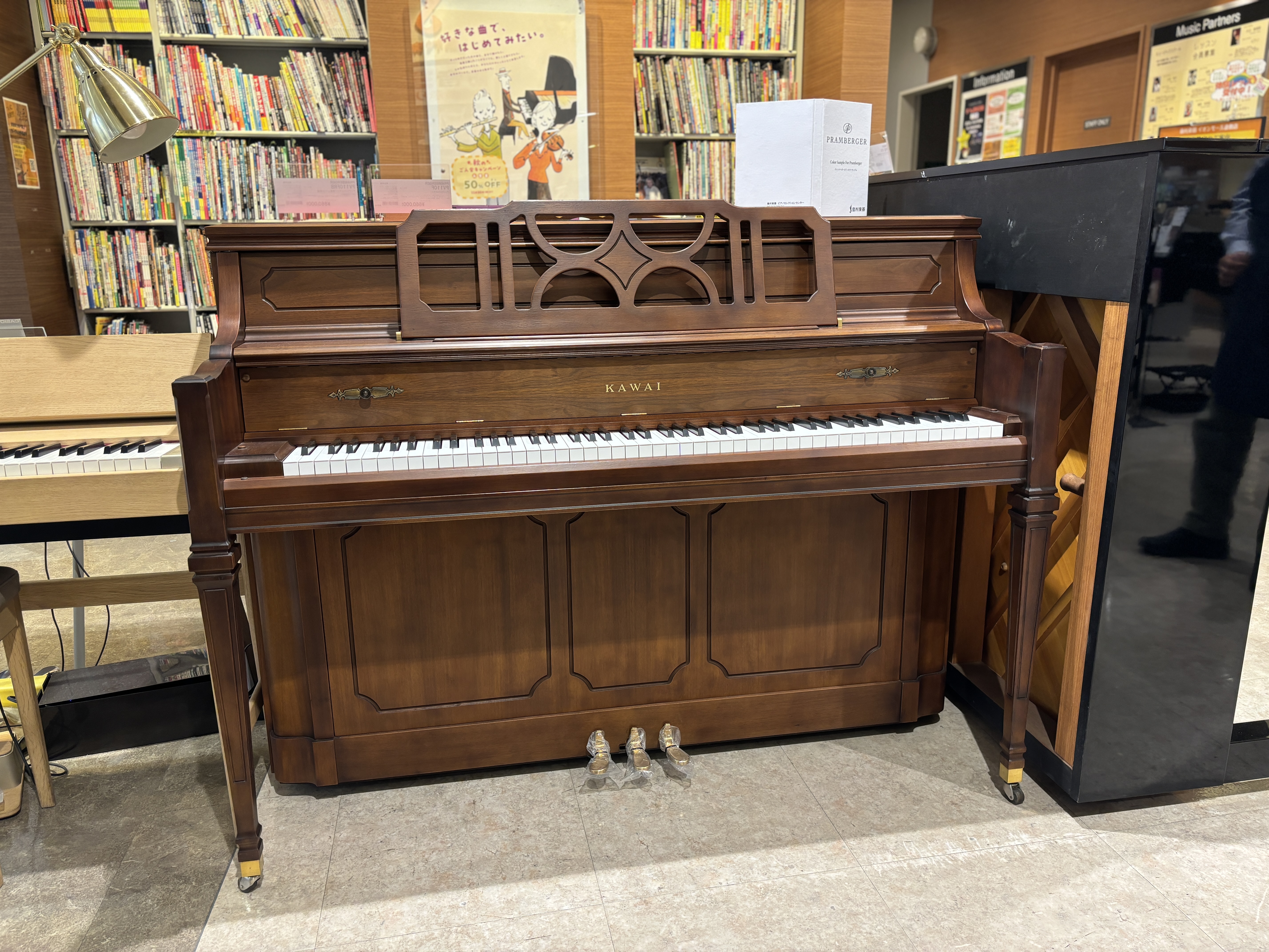 【NEW】中古アップライトピアノKAWAI　KL11WI（1974年製）