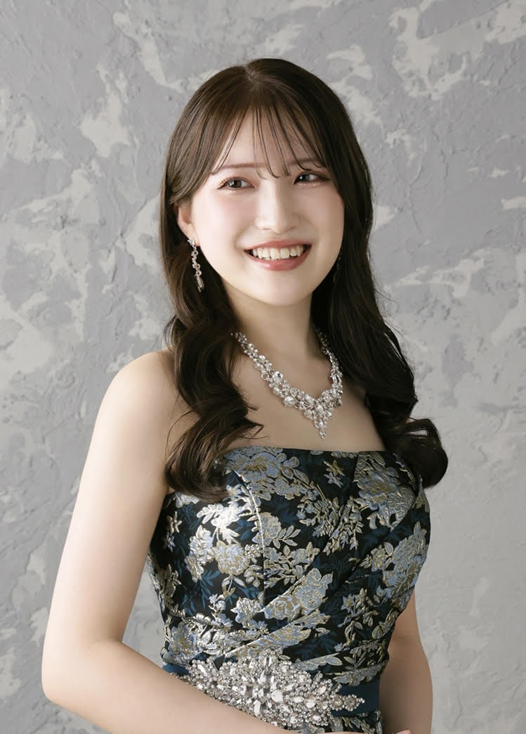 CONTENTS講師プロフィール講師からのコメントお問い合わせ講師プロフィール 講師からのコメント 『ピアノがずっと大好きでいてほしいという想いを大切にし、レッスンに来るのが楽しみになるような、あたたかいレッスンを心がけています。一人ひとりの個性やペースを尊重しながら、無理なく音楽に向き合えるレッス [&hellip;]