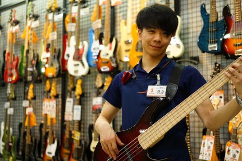 スタッフ写真 デジタル製品、DTM、PA関連 森山