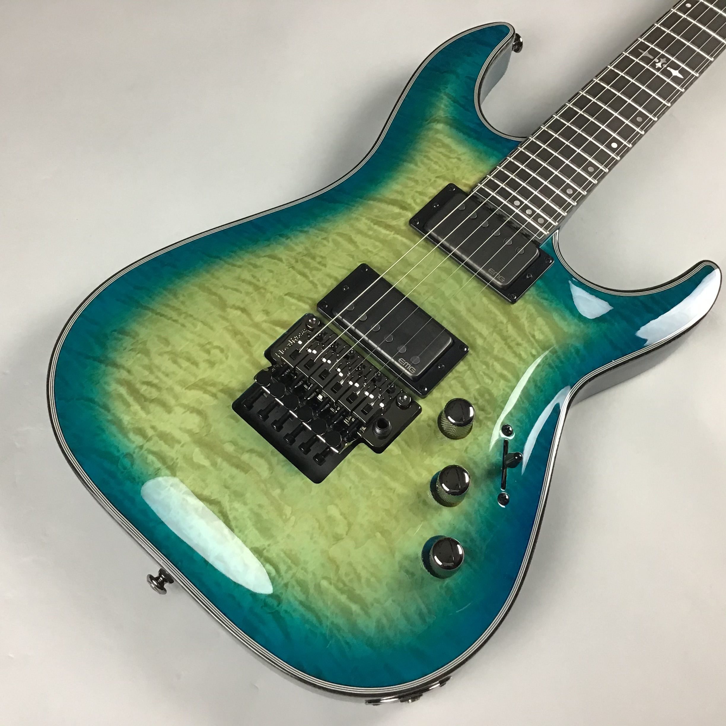 *SCHECTER / AD-C-1-FR-HR-HB **特徴 メーカーアウトレット品 非純正ソフトケース付属の為、特別価格！ 通常販売価格￥145,200(込)→￥121,000(込) 数量限定モデル！ ボディは美しい木目が特徴のキルテッドメイプルトップのマホガニーバック仕様。 ネックはメイプル […]