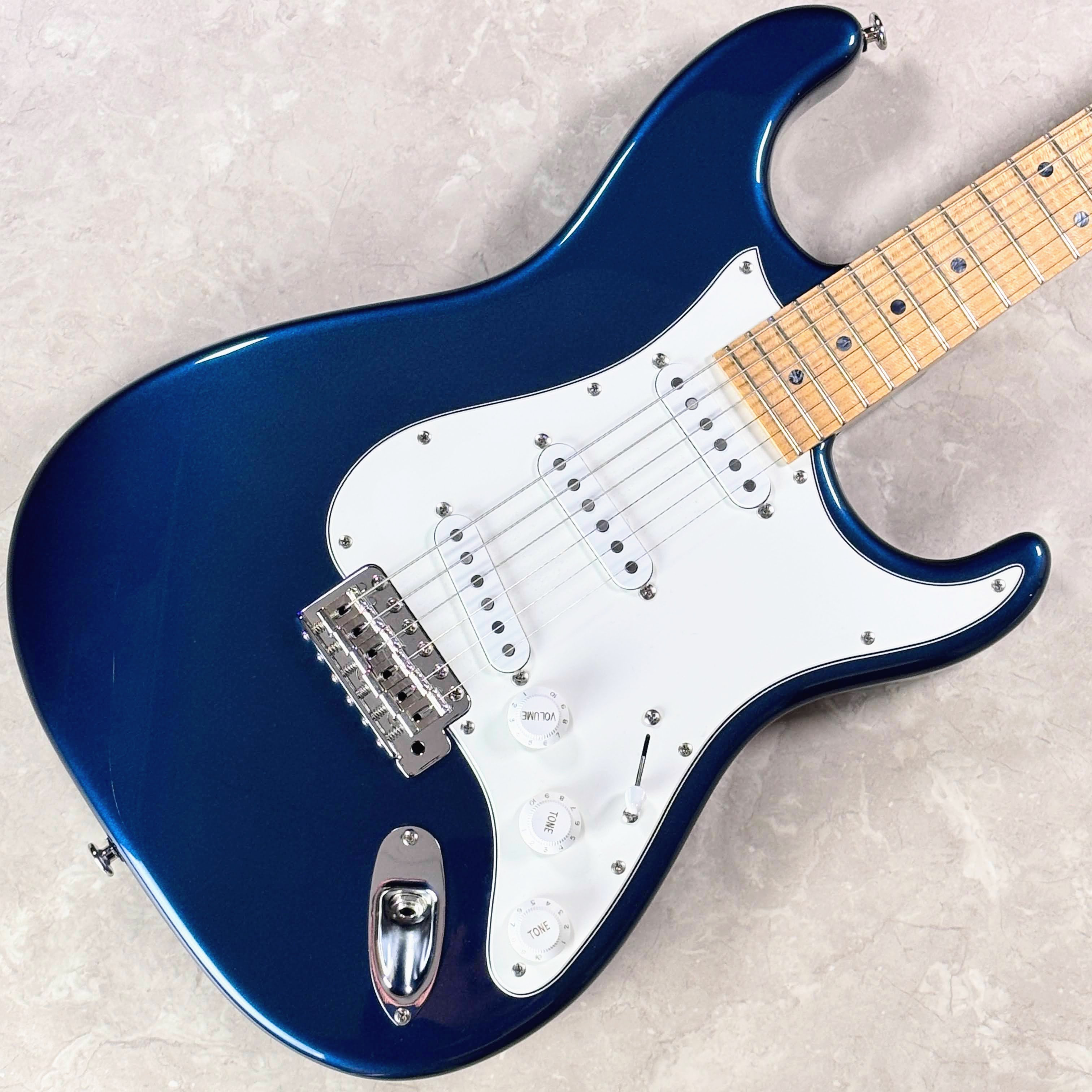 MOMOSEMC1-STD Flame Maple Neck/Dark Lake Placid Blue